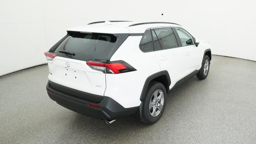 Thumbnail: 2025 Toyota RAV4 - 17