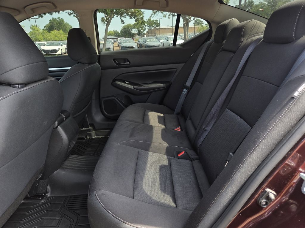 Used 2023 Nissan Altima Sedan