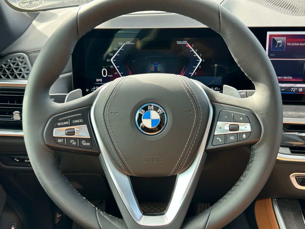 2026 BMW X5 xDrive50e 18