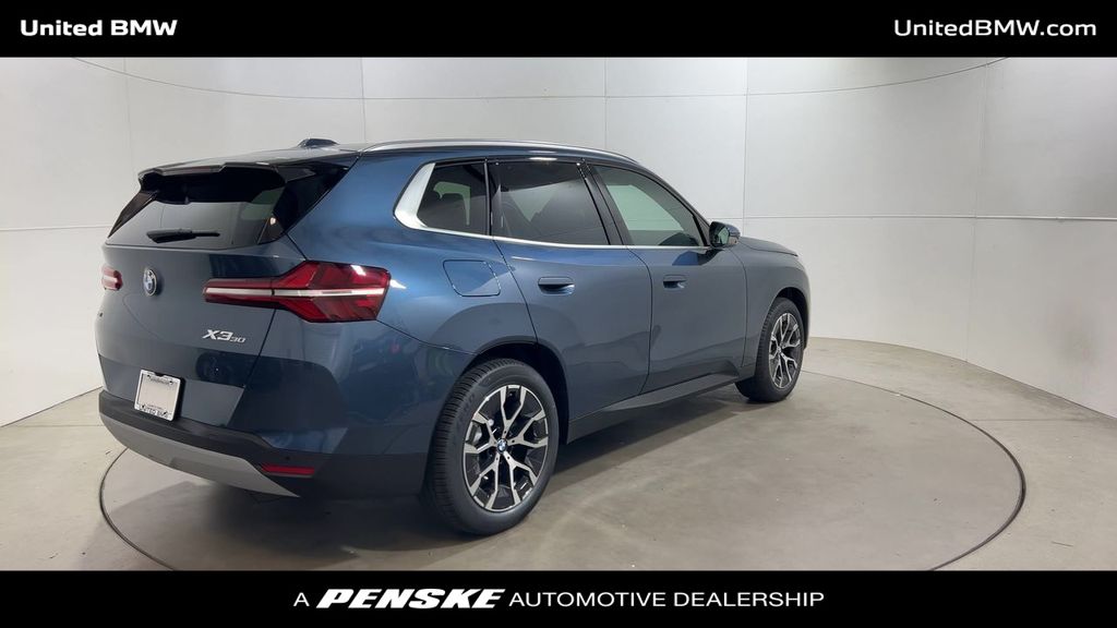 2025 BMW X3 3.0i 8