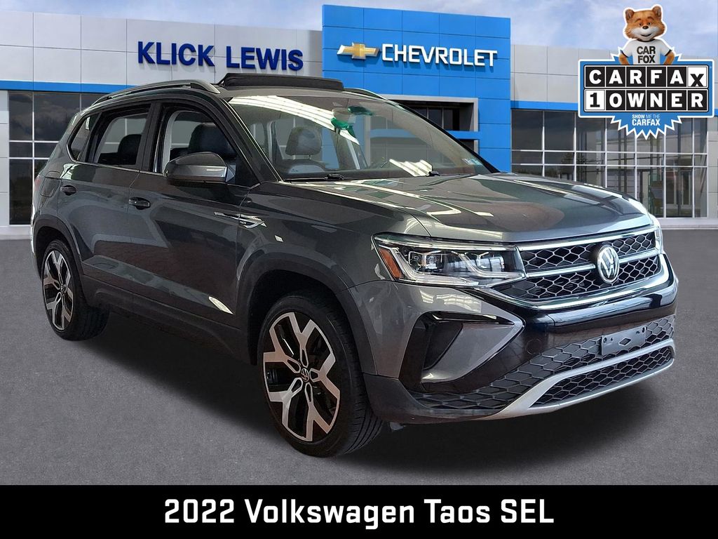 2022 Volkswagen Taos 1.5T SEL Gray at Subaru and VW of Moon Township
