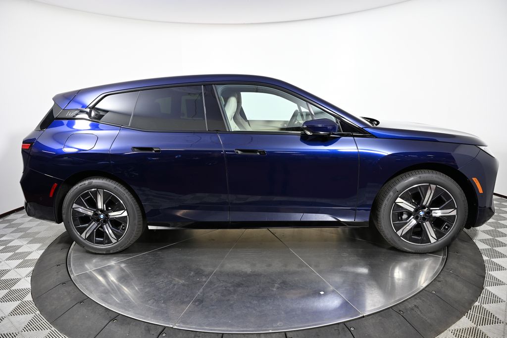 Thumbnail: 2026 BMW iX - 6