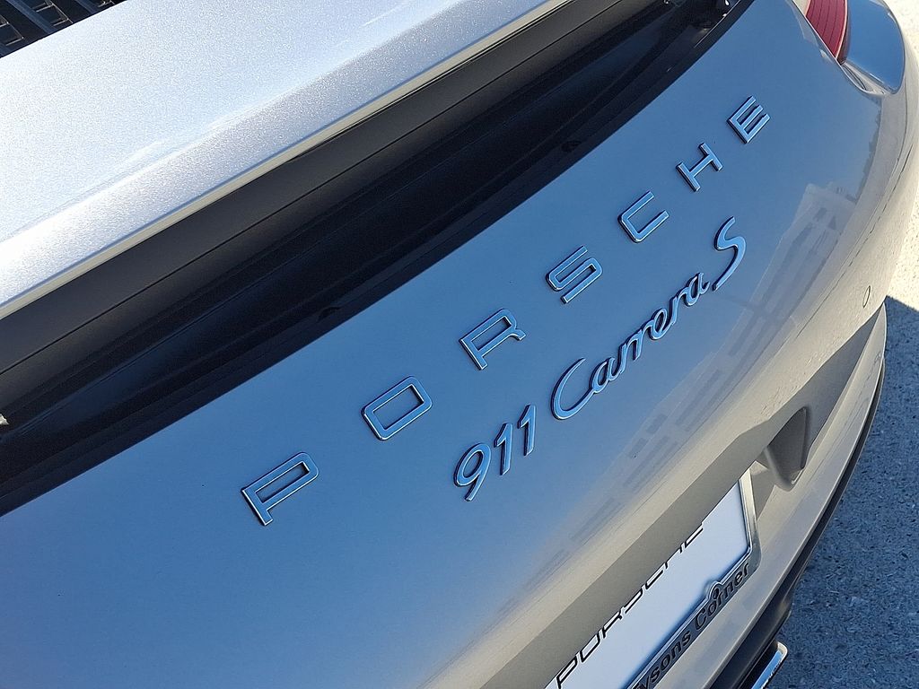 Thumbnail: 2017 Porsche 911 - 30