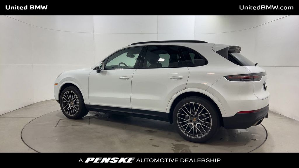 Thumbnail: 2023 Porsche Cayenne - 6