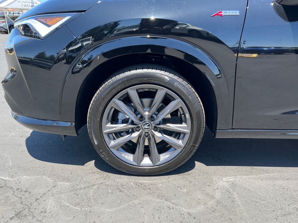 Thumbnail: 2025 Acura ADX - 5