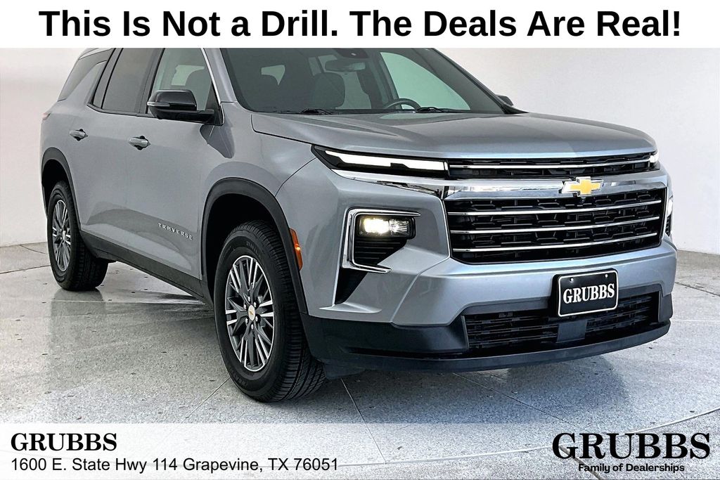 Sterling Gray Metallic 2024 Chevrolet Traverse SUV / Crossover Front-Wheel Drive 8-Speed Automatic