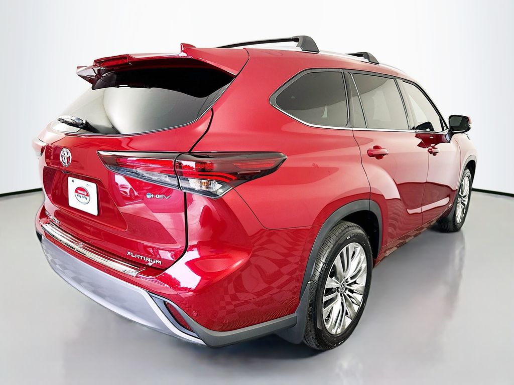Thumbnail: 2026 Toyota Highlander - 5