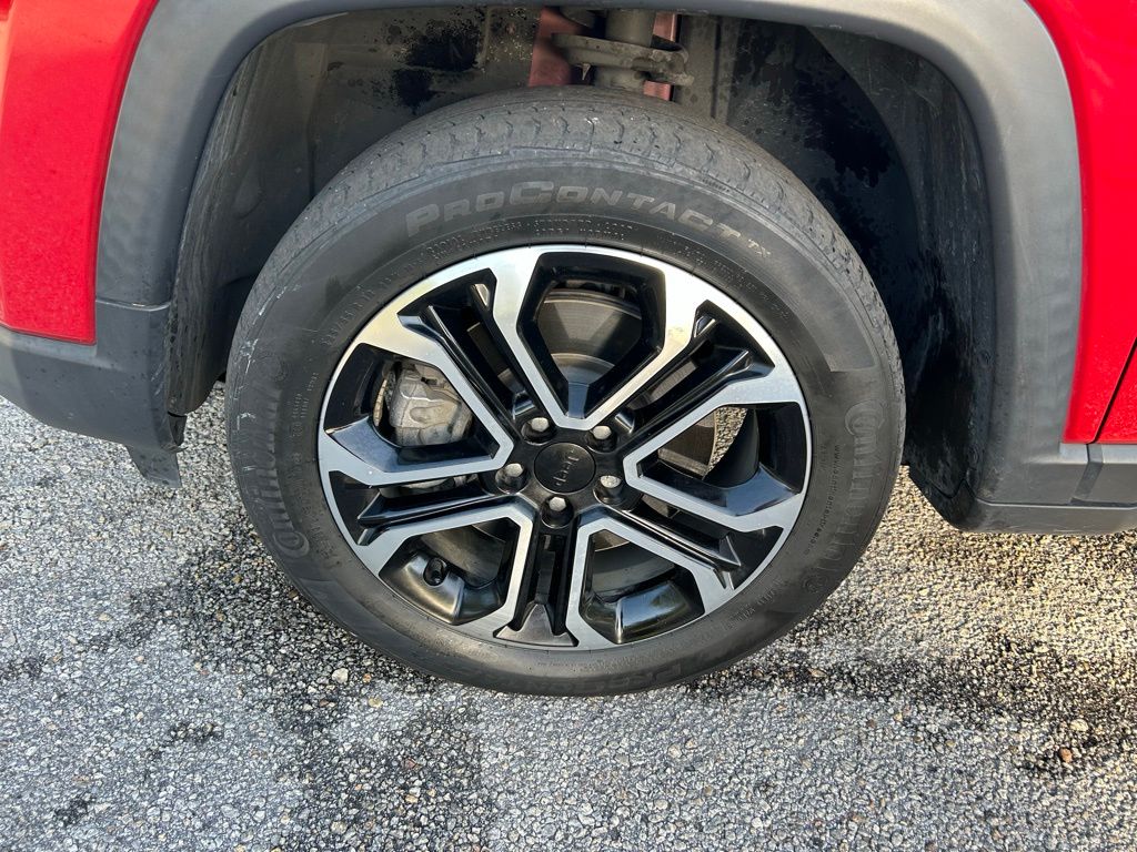 Thumbnail: 2023 Jeep Compass - 9