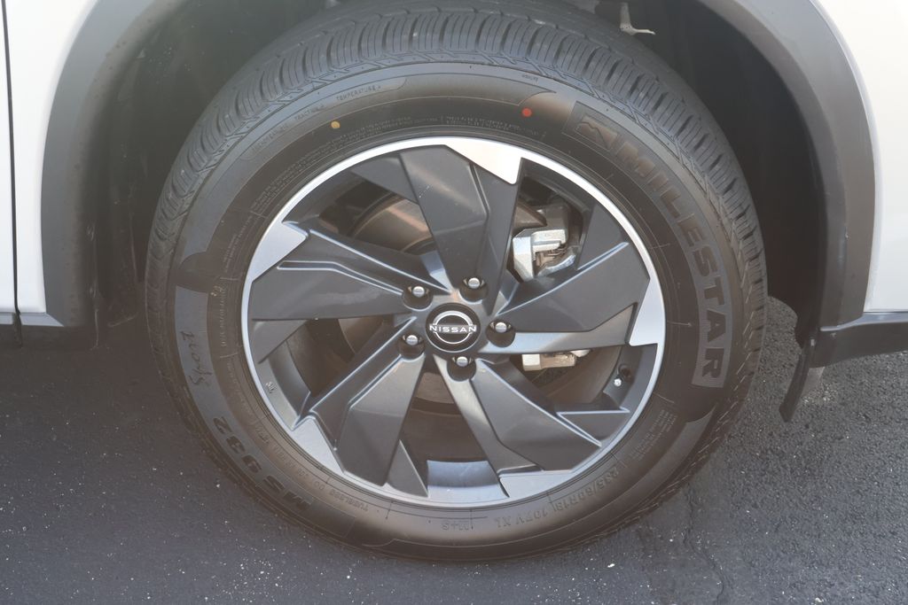 Thumbnail: 2025 Nissan Rogue - 5