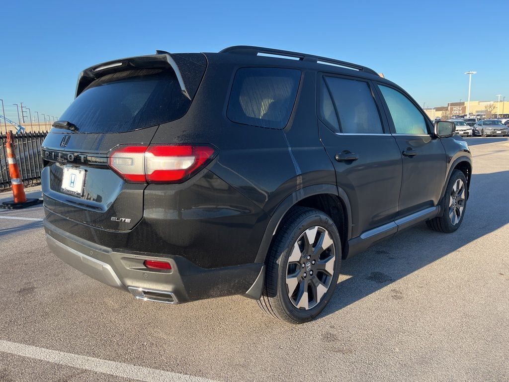 Thumbnail: 2026 Honda Pilot - 3