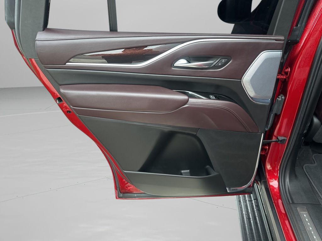 Used 2022 Red Cadillac Sport Platinum image 17