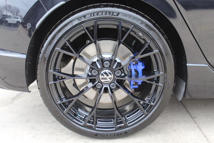 Used Car 2022 Volkswagen Golf R  2.0t For Sale Under $40,000 In Georgetown, Texas