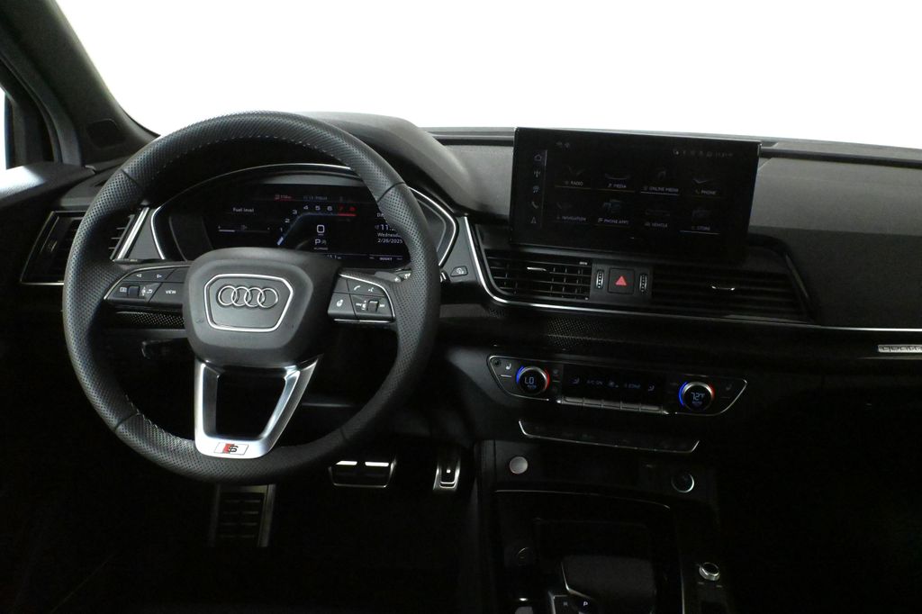 2025 Audi SQ5  19