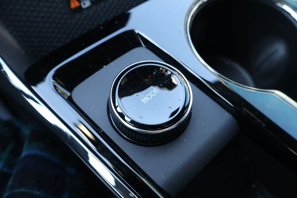 Thumbnail: 2025 Chevrolet Equinox - 25