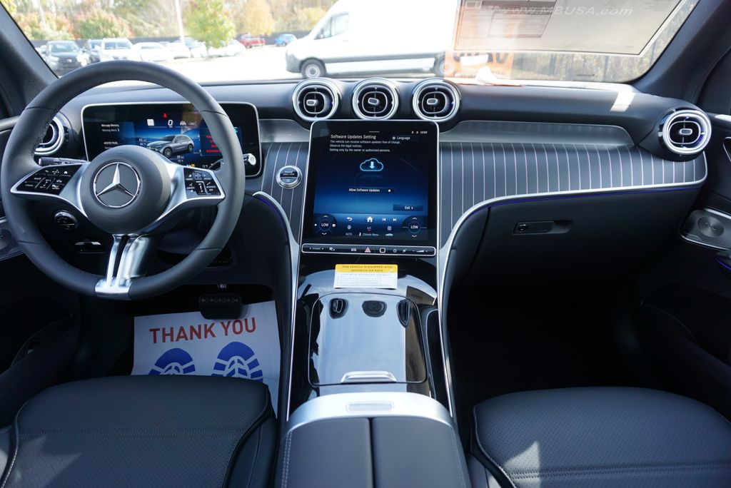 Thumbnail: 2026 Mercedes-Benz GLC - 17