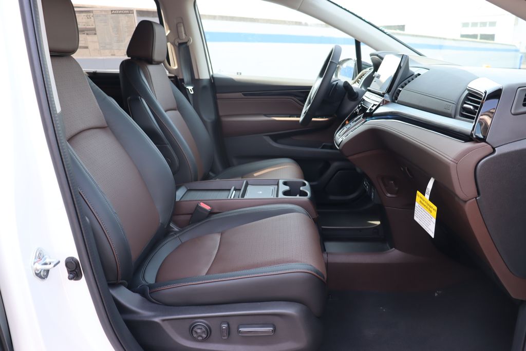Thumbnail: 2026 Honda Odyssey - 22
