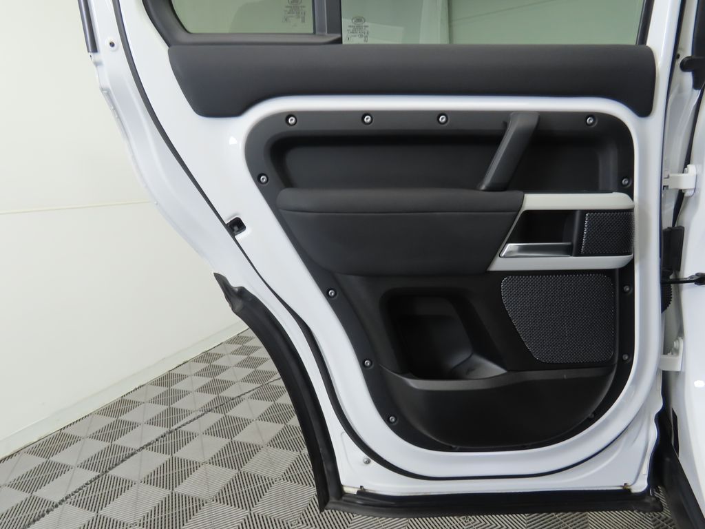 Thumbnail: 2022 Land Rover Defender - 27