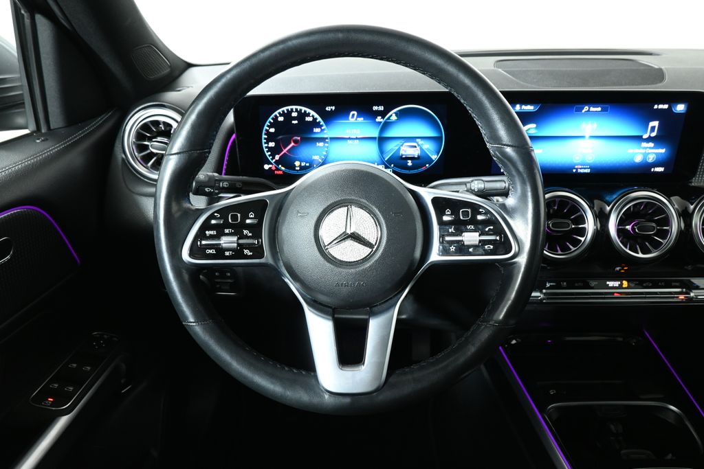 Thumbnail: 2022 Mercedes-Benz GLB - 16