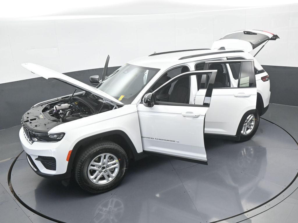 Used 2025 Bright White Clearcoat Jeep Laredo image 61