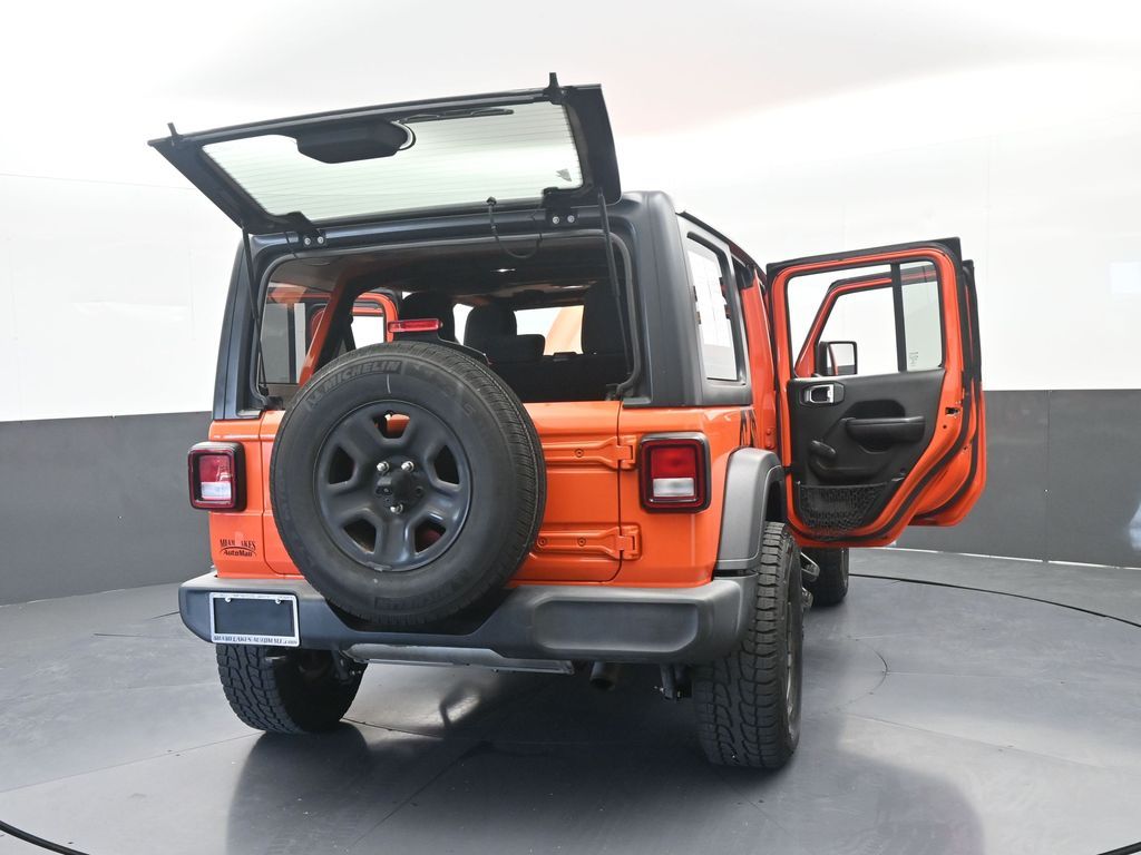 Used 2018 Punkn Metallic Clearcoat Jeep Unlimited Sport image 71