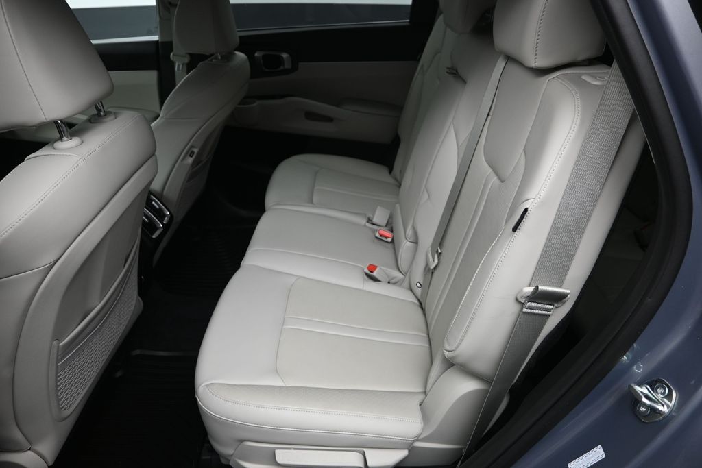 2025 Everlasting Silver Kia Sorento S AWD SUV