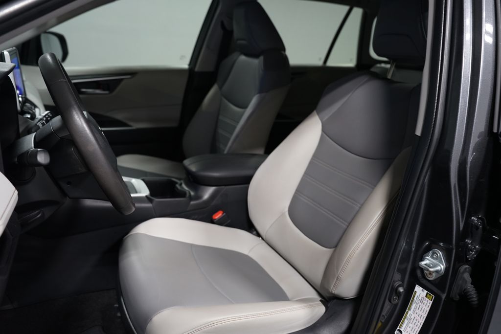 Thumbnail: 2024 Toyota RAV4 - 6