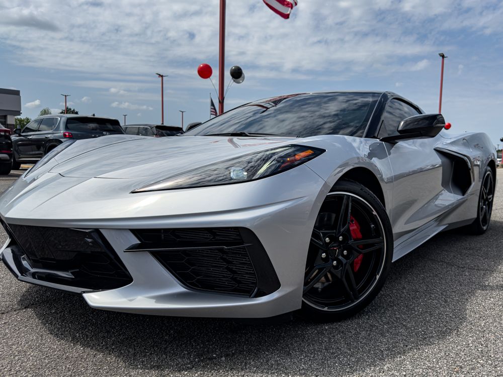 Used 2020 Silver Chevrolet Stingray image 38