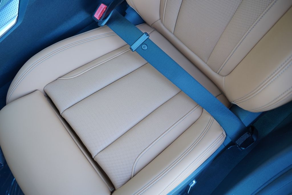 2025 BMW i4 eDrive40 12
