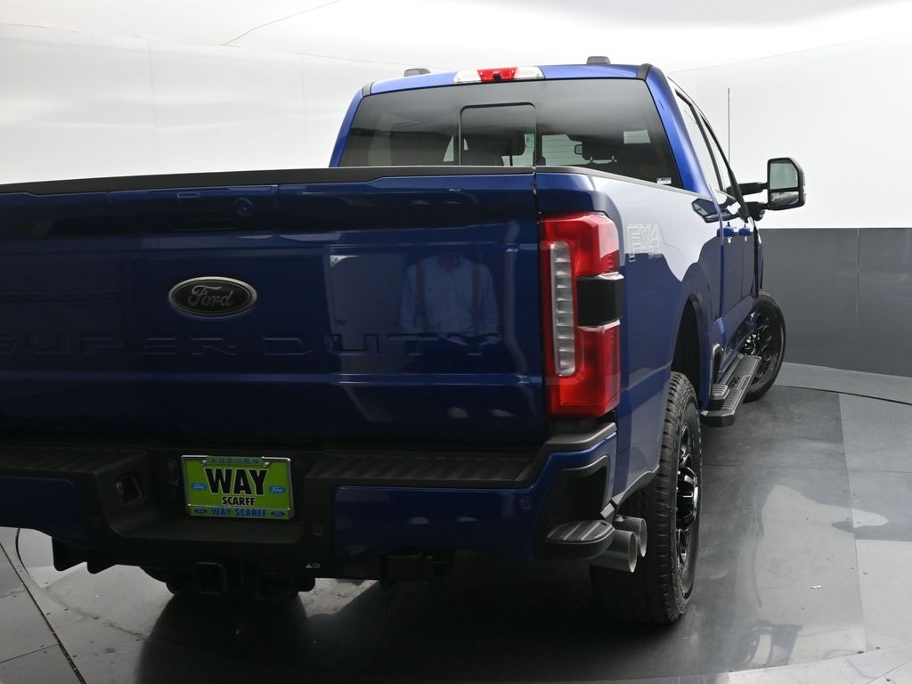 2026 Ford F-350 Lariat photo 4