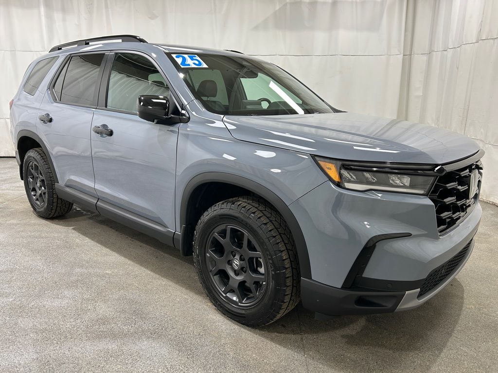 2025 Honda Pilot TrailSport AWD