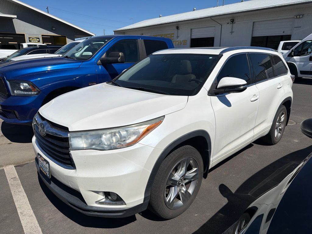 White (Blizzard Pearl) 2016 Toyota Highlander SUV / Crossover All-Wheel Drive 6-Speed Automatic Overdrive