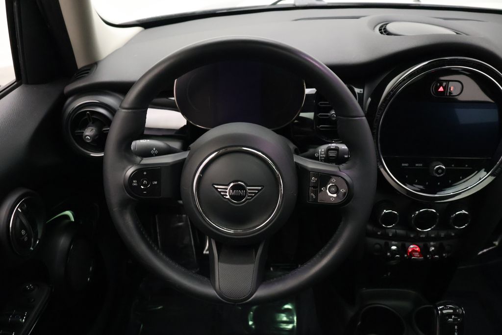 Thumbnail: 2022 MINI Cooper - 23
