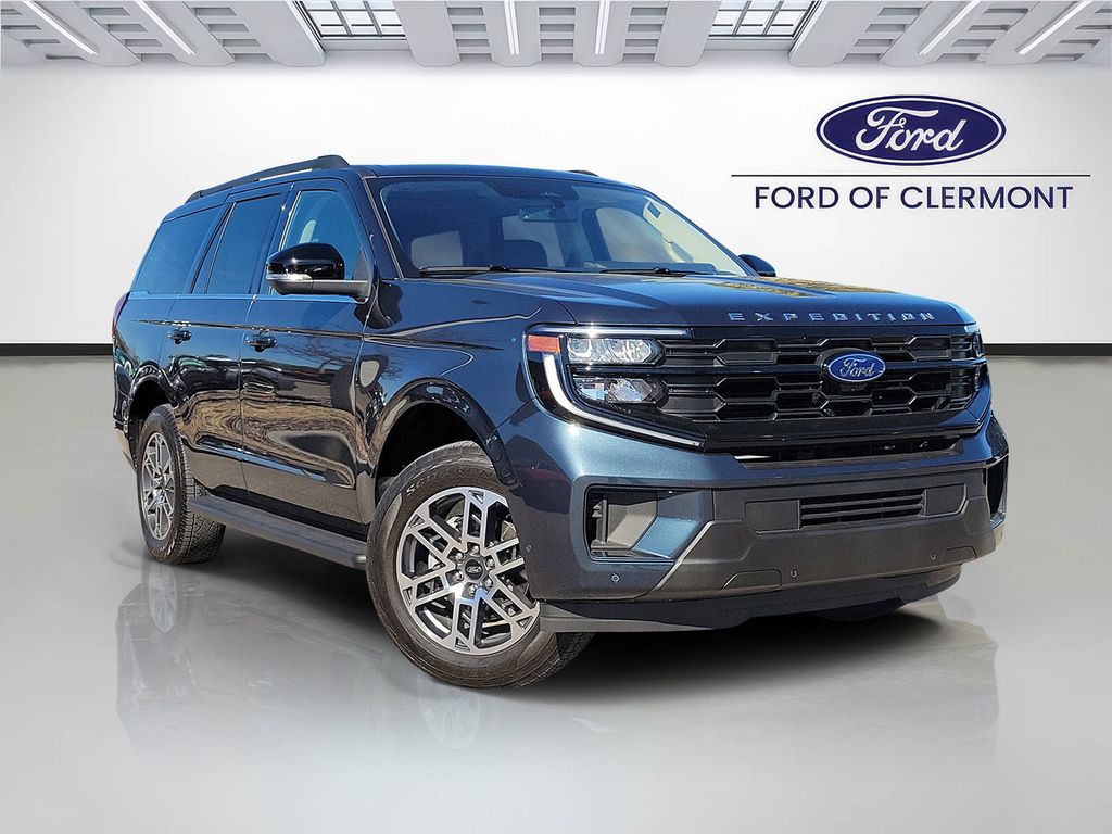 2025 Ford Expedition Active 4WD