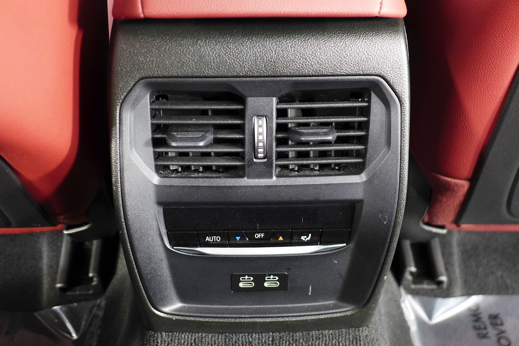 Thumbnail: 2023 BMW 3 Series - 24