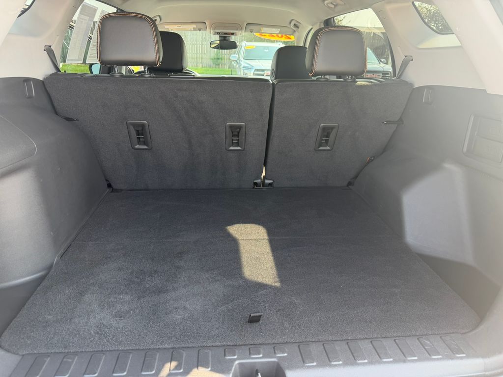 Used 2023 GMC Terrain SUV