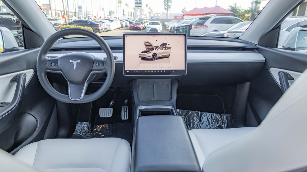 Used 2022 Tesla Model Y Performance 4D Sport Utility