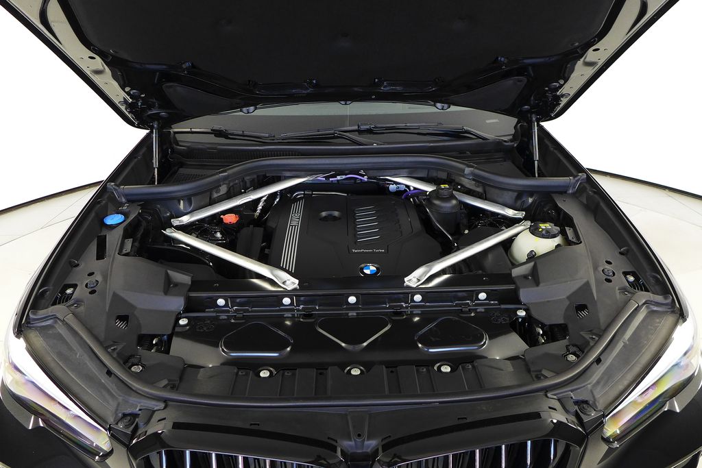 Thumbnail: 2023 BMW X5 - 6