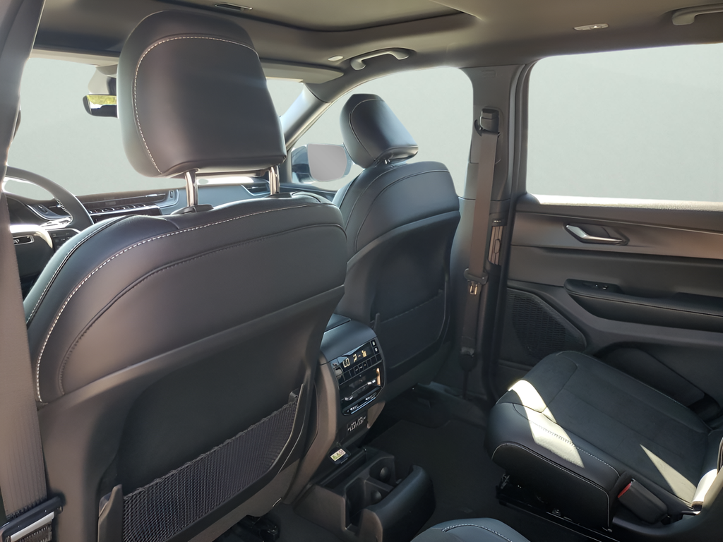 New Car 2025 Jeep Grand Cherokee L  For Sale Under $50,000 In Austin, Texas