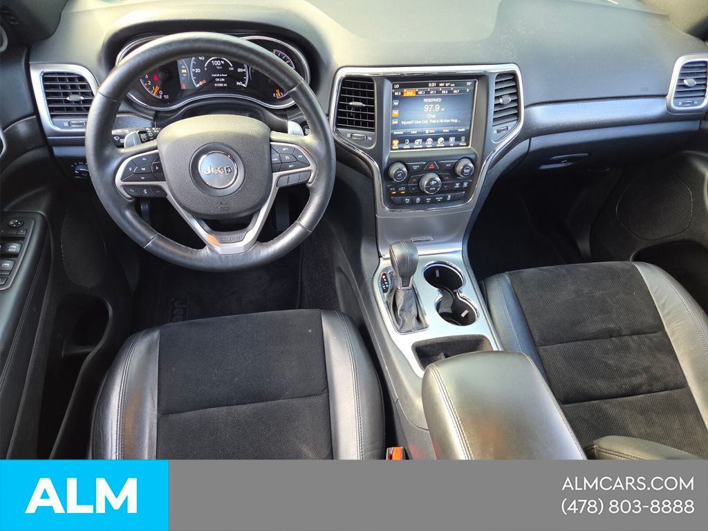 Used 2017 Gray Jeep Altitude image 16