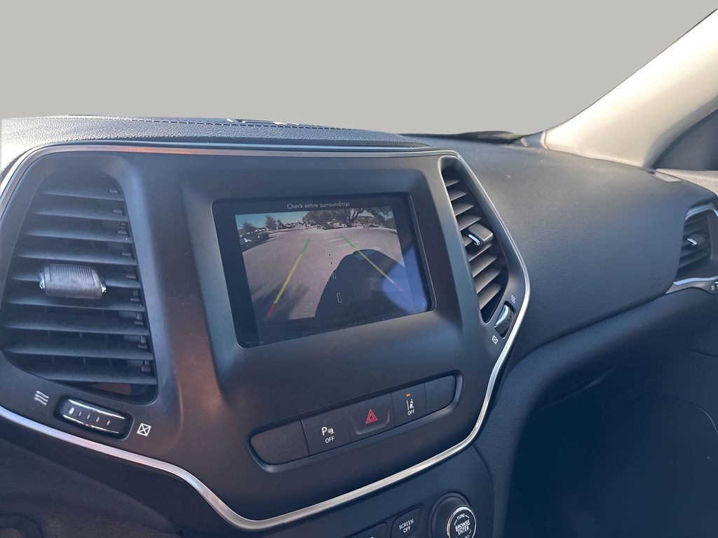 Used Car 2021 Jeep Cherokee  Latitude Plus For Sale Under $20,000 In Austin, Texas