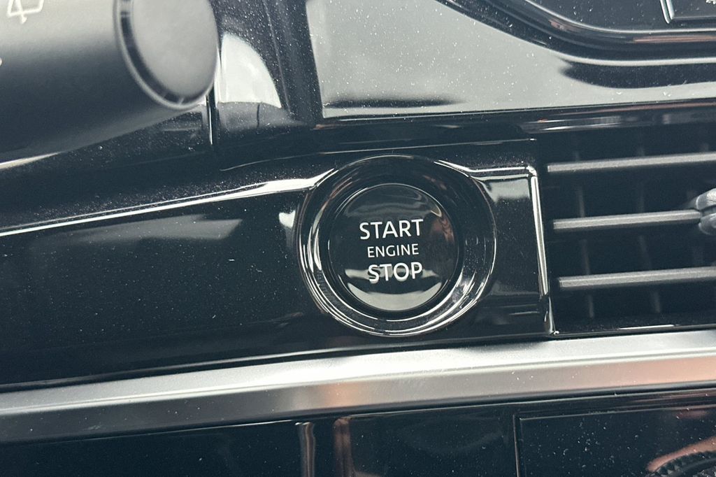 2025 Nissan Pathfinder Platinum - Photo 19