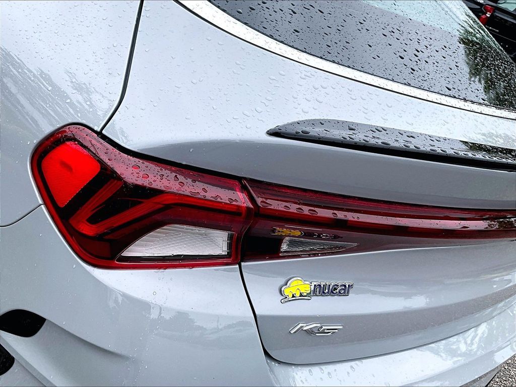 2021 Kia K5 — photo 32