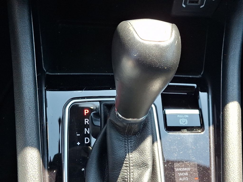 2025 Jeep Compass Latitude Silver at Spitzer Acura