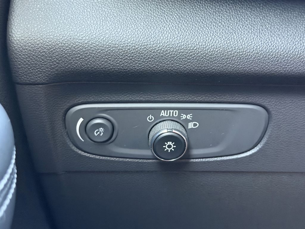 used 2021 Buick Envision car, priced at $19,993