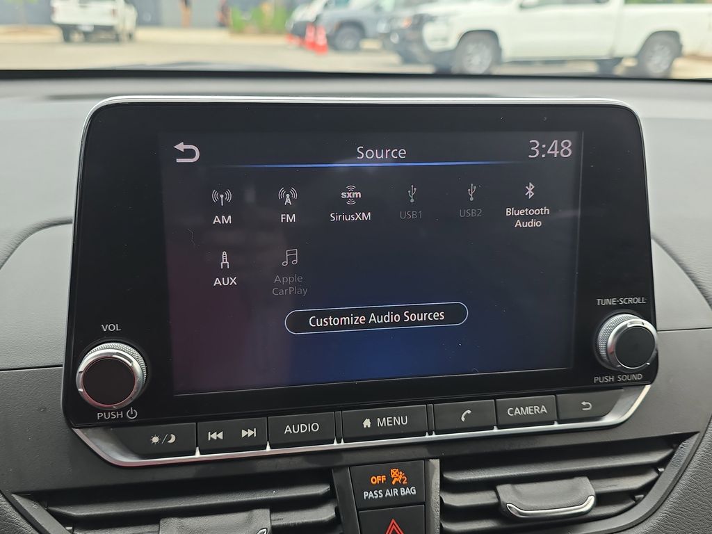 2022 Gun Metallic Nissan Altima 2.5 SV FWD Sedan