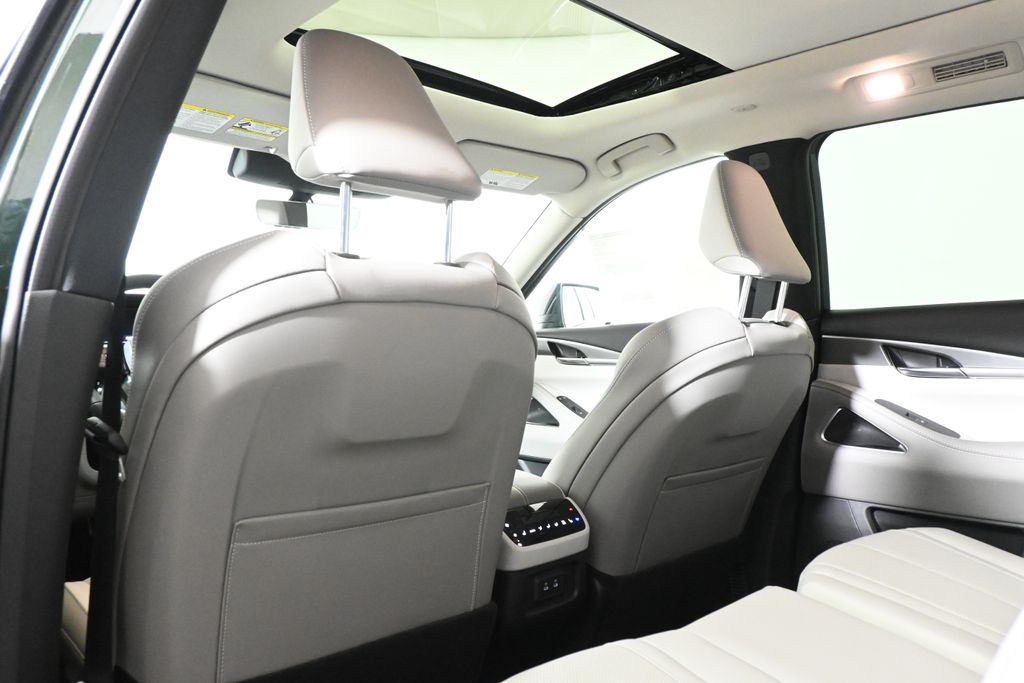 Thumbnail: 2027 INFINITI QX60 - 30
