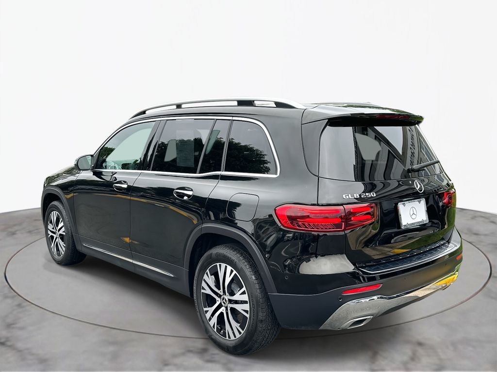 Thumbnail: 2024 Mercedes-Benz GLB - 10