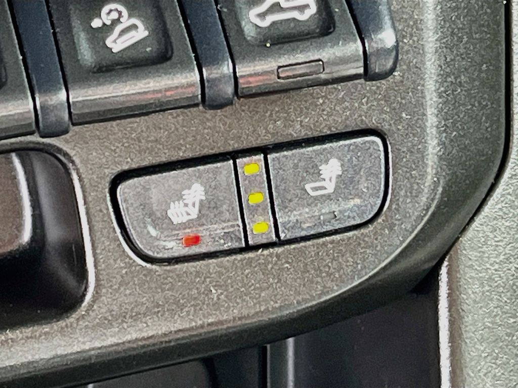 2021 GMC Canyon AT4 w/Leather White at AutoSavvy Houston Northwest