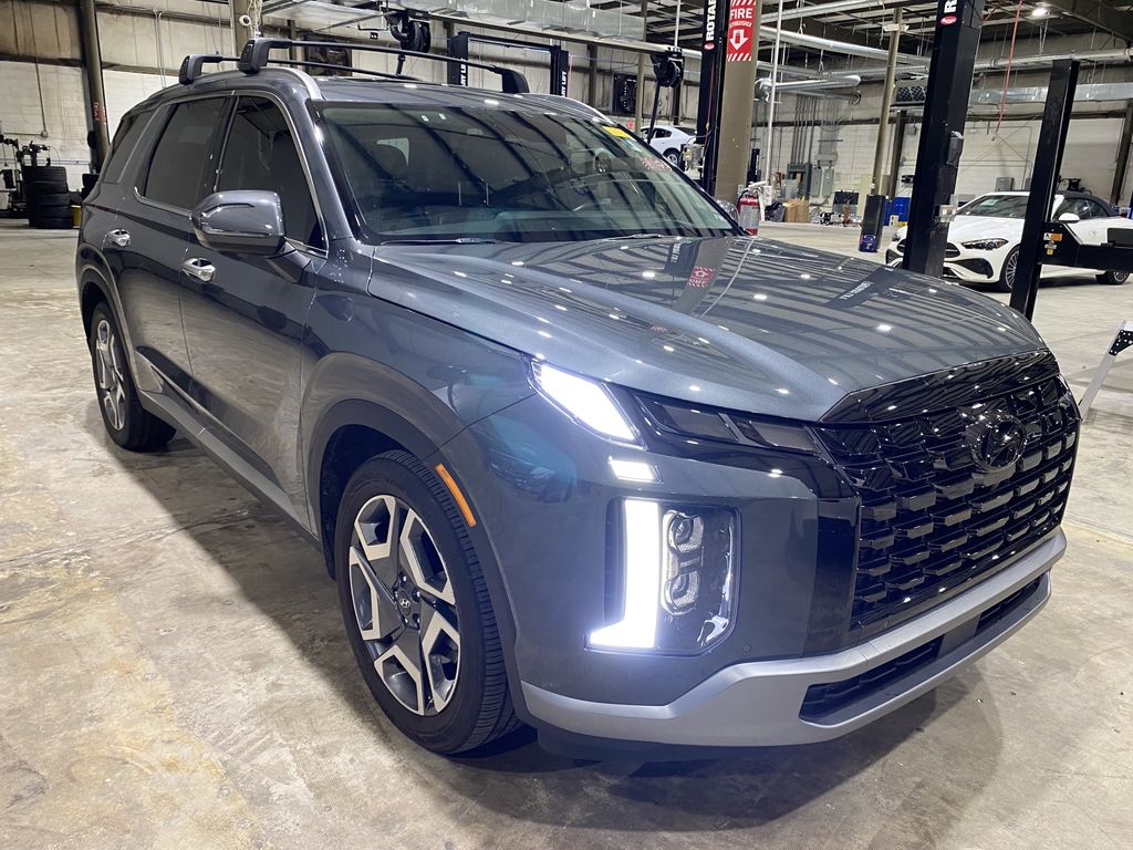 Himalayan Gray 2022 Genesis GV70 SUV / Crossover All-Wheel Drive 8-Speed Automatic