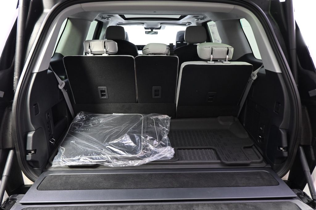 New 2026 White Lincoln Black Label image 19